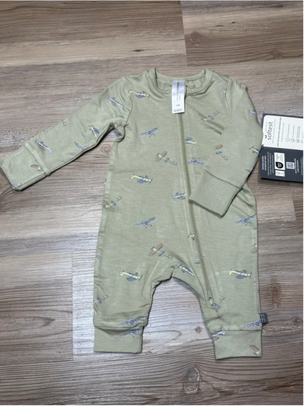 Baby modern moments by Gerber 0-3 Months White Green Blue all 3